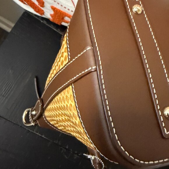 Donney & Burke Beacon Collection! - Picture 5 of 7